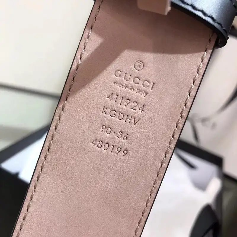 G*u*i s belte 1905bl0249