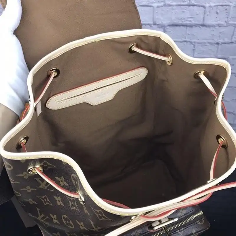 LV Bags 1906BL0138