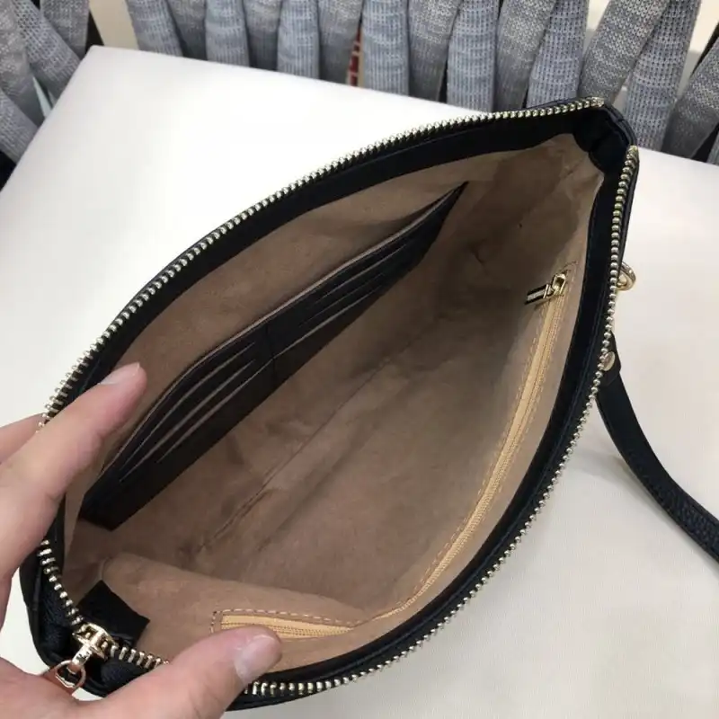 G*u*i bags 1910bb0036