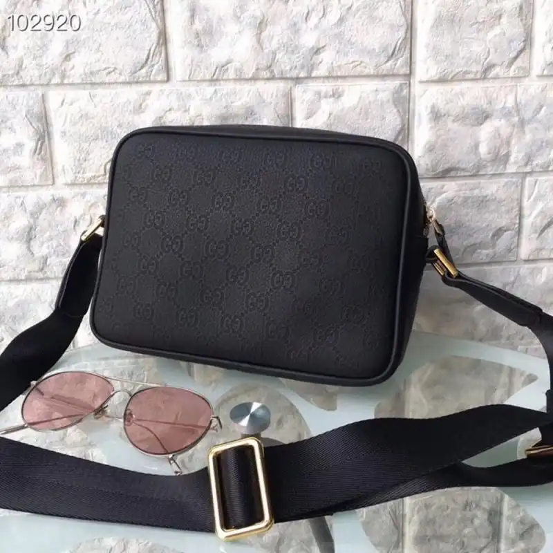 G*u*i bags 1910bb0095