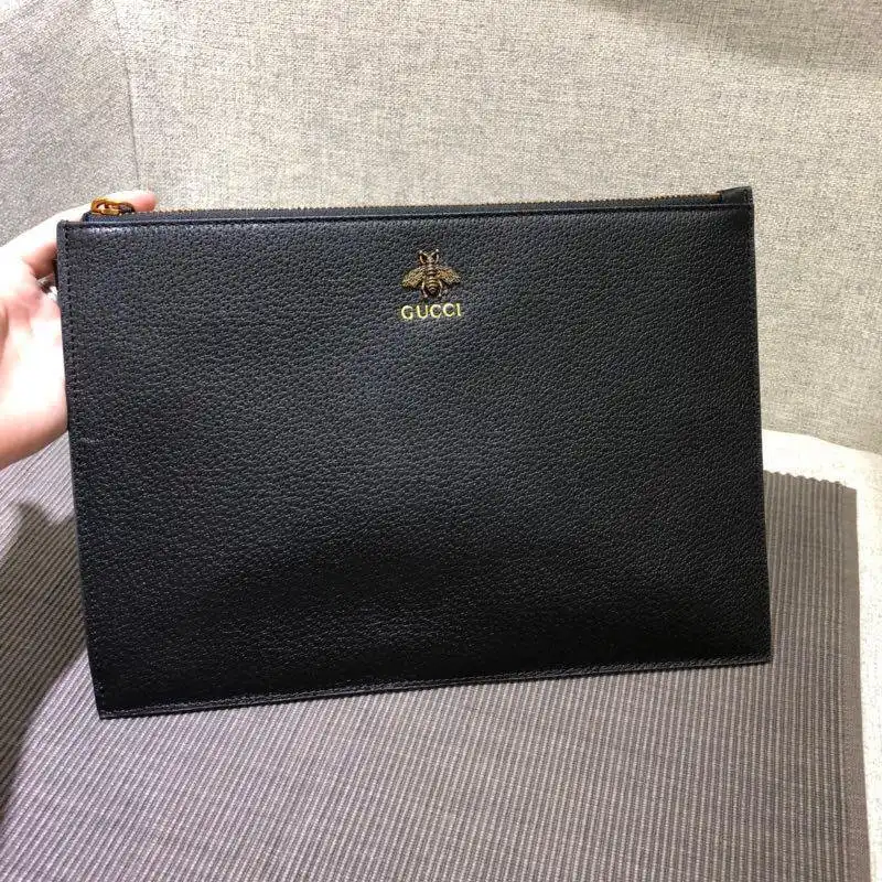 G*u*i bags 1917m0062