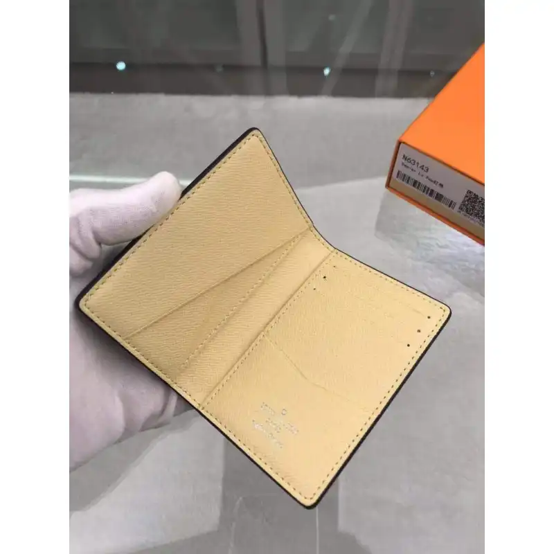 LV Bags 19B570035