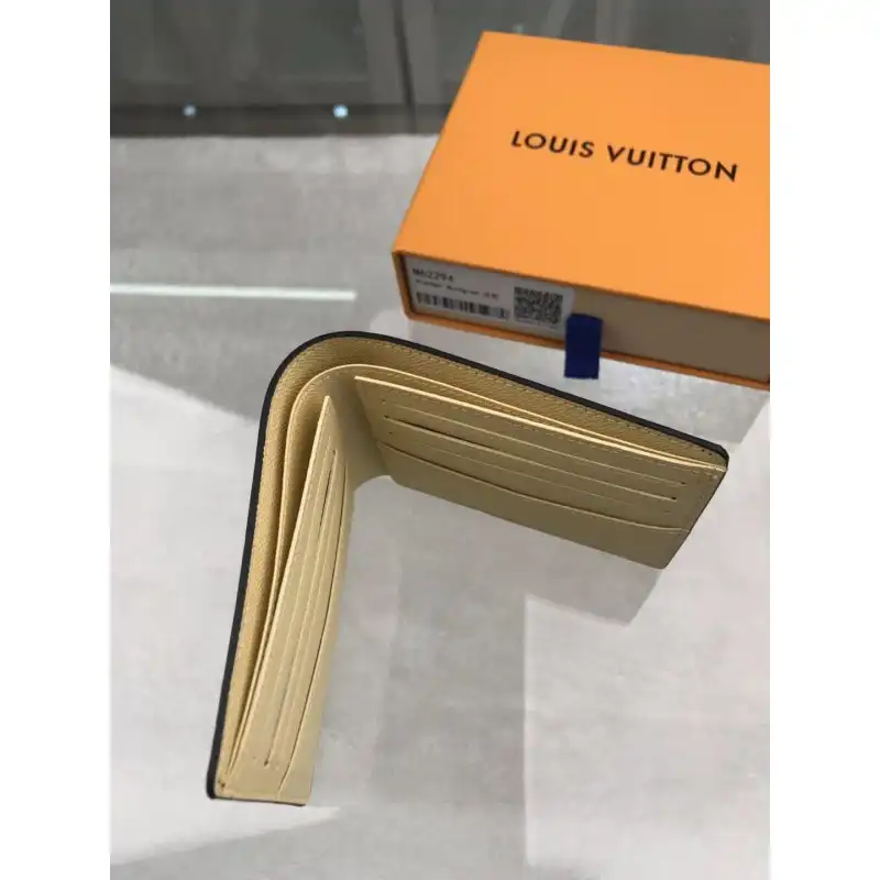 LV Bags 19B570040