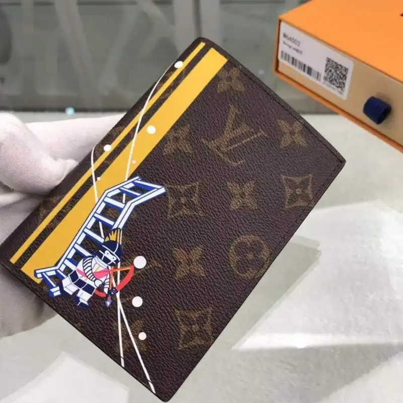 LV Bags 19B570078