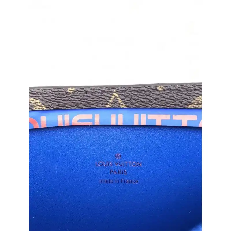 LV Bags 19B570149