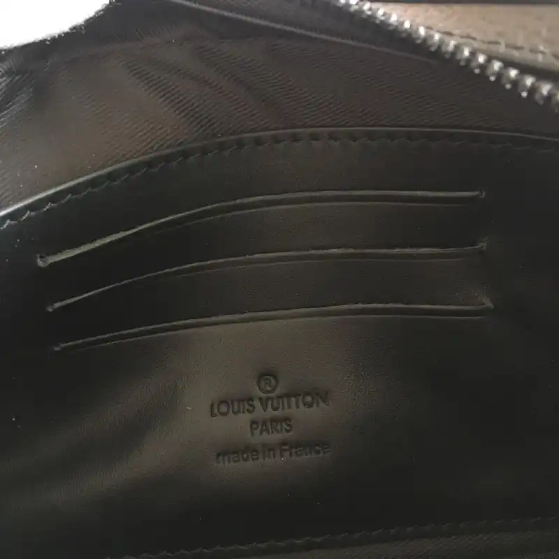 LV Bags 19B570224