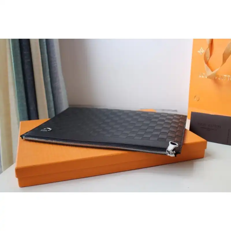 LV Bags 19B570264