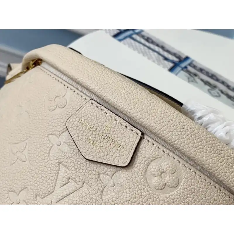 LV Bags 19B5790032