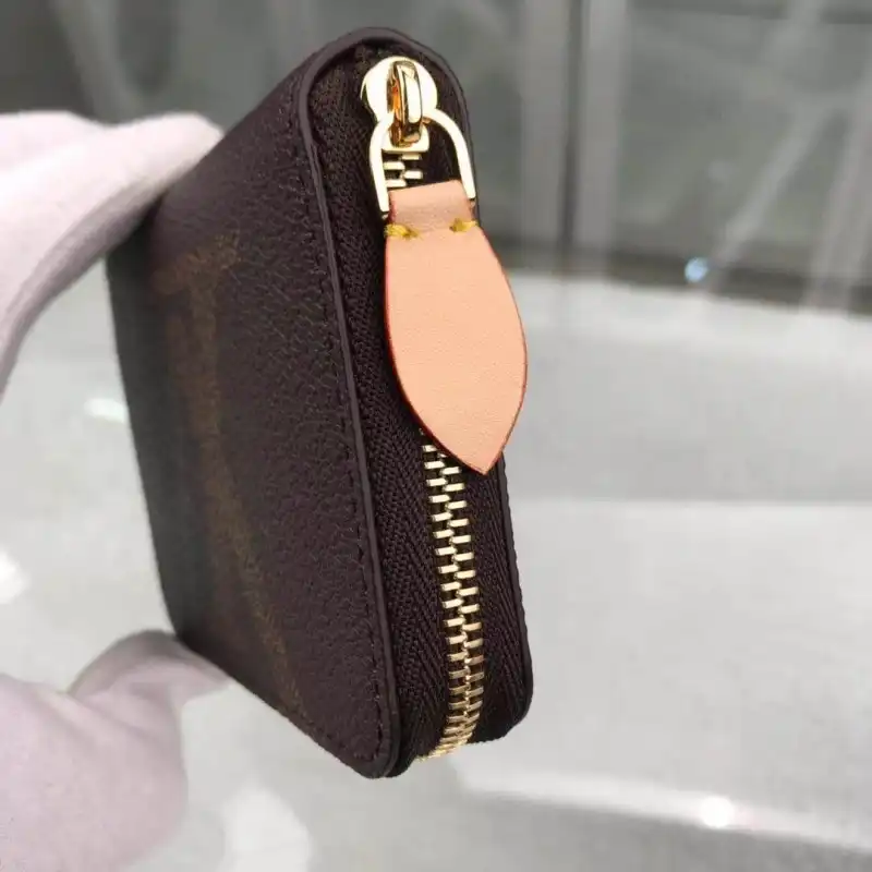 LV Bags 19B5790042