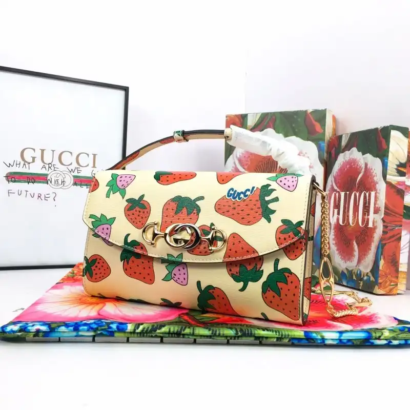 G*u*i bags 19b57b0022