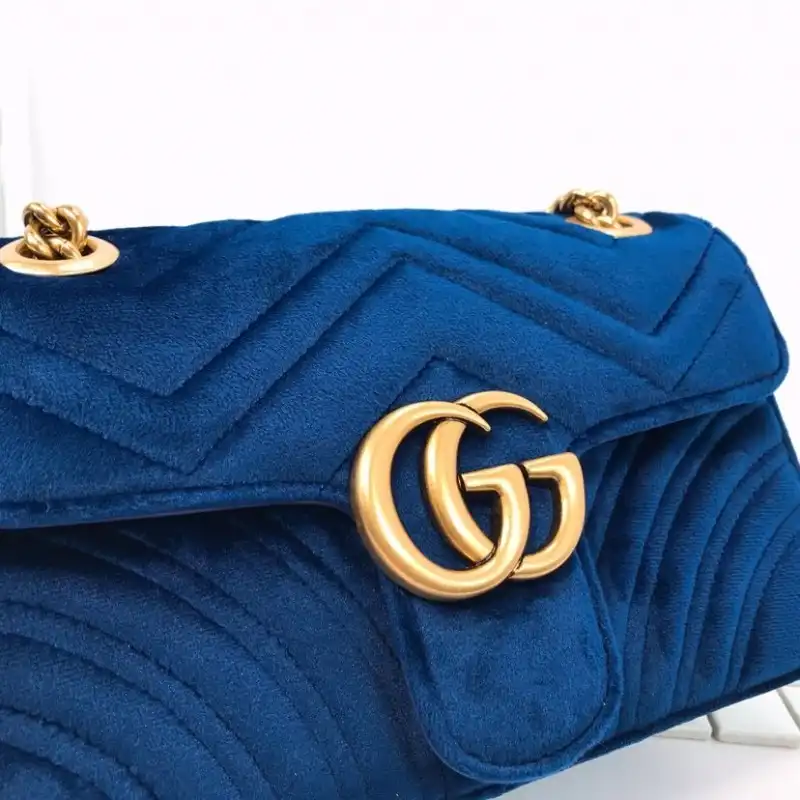 G*u*i bags 19b57g0002