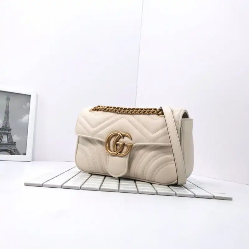 G*u*i bags 19b57g0011