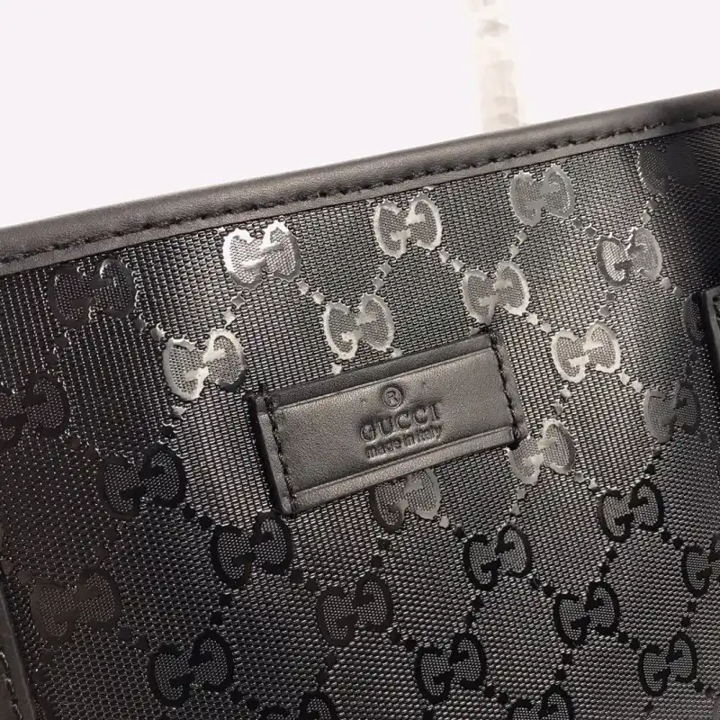 G*u*i bags 19b57g0022