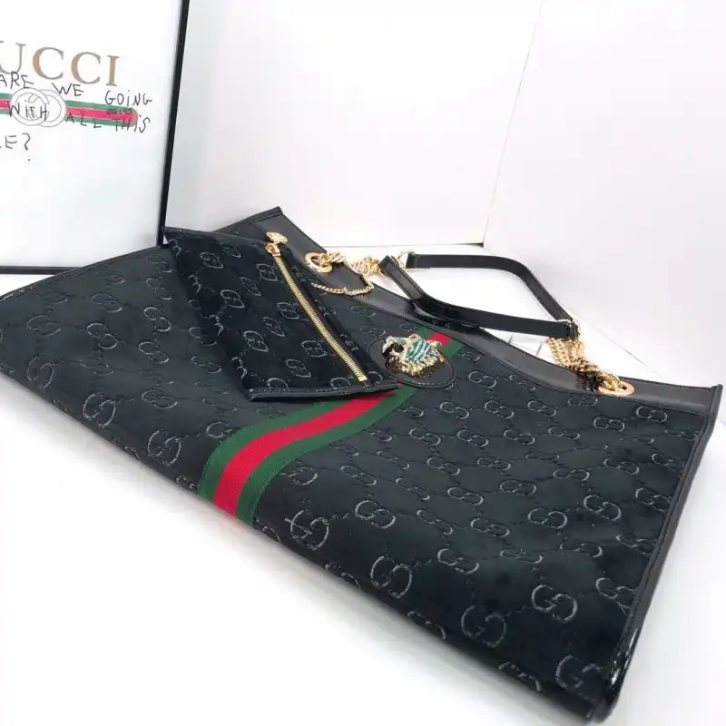 G*u*i bags 19b57g0032