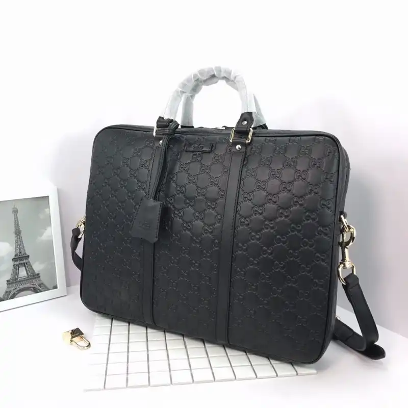 G*u*i bags 19b57g0050