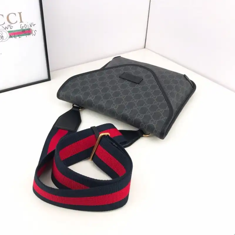 G*u*i bags 19b57g0079