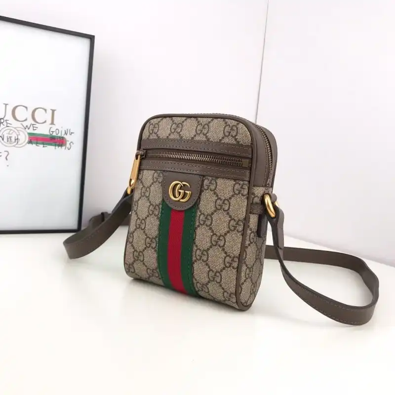 G*u*i bags 19b57g0091