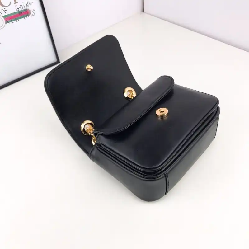 G*u*i bags 19b57g0098