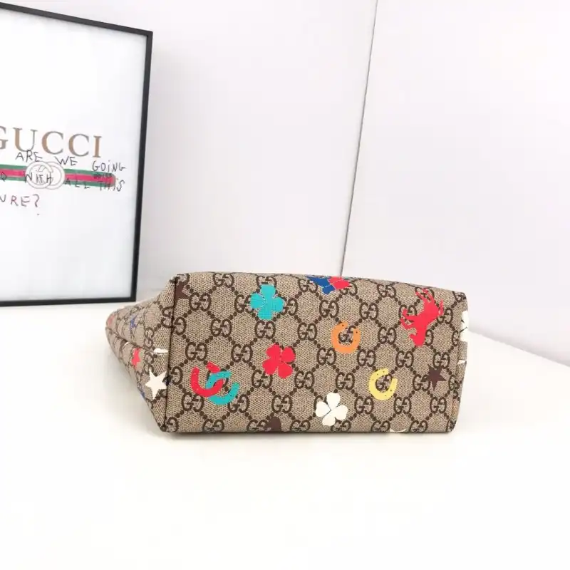 G*u*i bags 19b57g0106