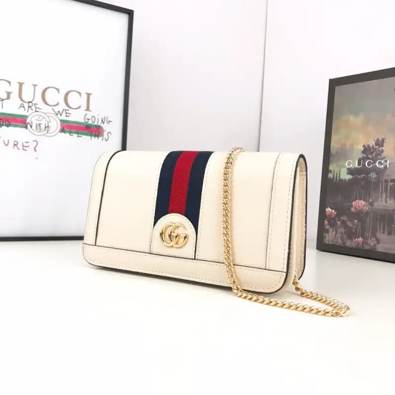 G*u*i bags 19b57g0108
