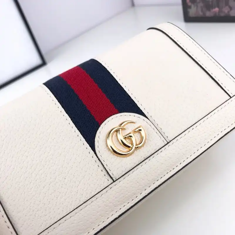 G*u*i bags 19b57g0108