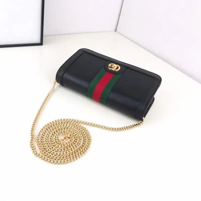 G*u*i bags 19b57g0109