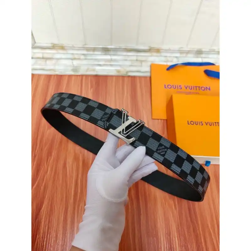 LV s Belte 19XIA0012