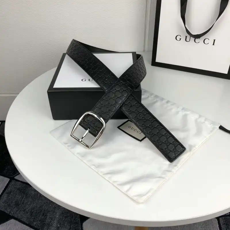 G*u*i s belt 2007xf0086