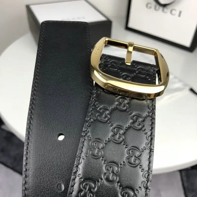 G*u*i s belt 2007xf0087