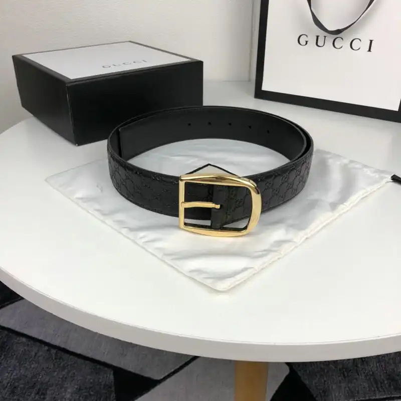 G*u*i s belt 2007xf0087