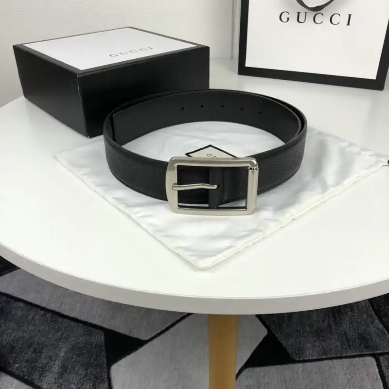G*u*i s belt 2007xf0092