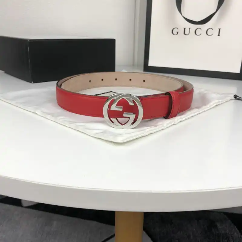 G*u*i s belt 2009xf0023