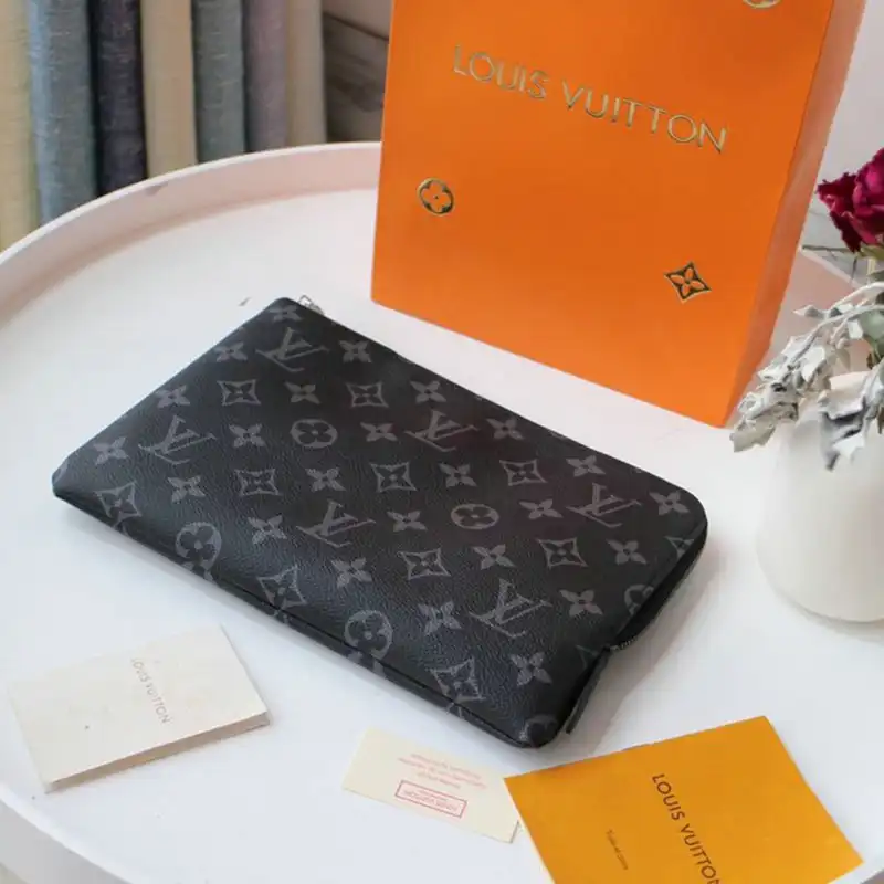 LV Bags 2010B570040