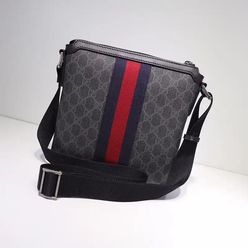 G*u*i crossbody bag 19gm0041