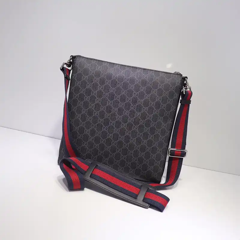 G*u*i crossbody bag 19gm0043
