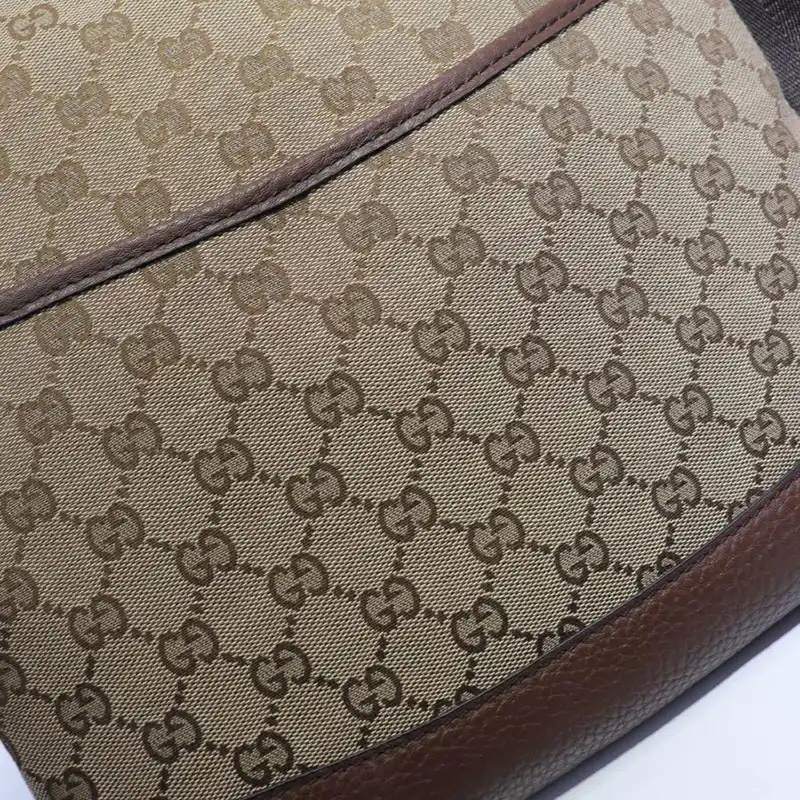 G*u*i messenger bags 19gm0052