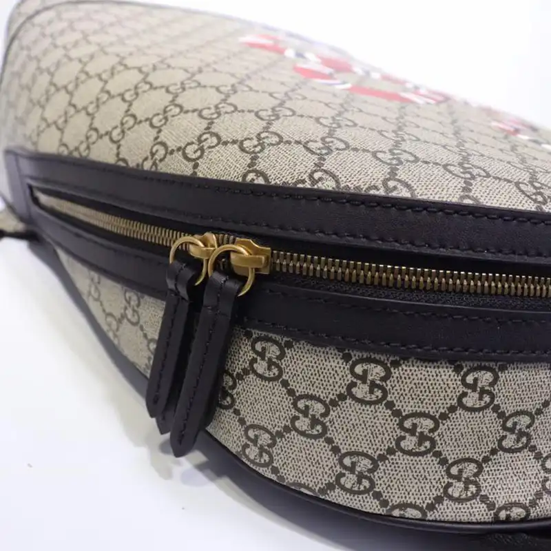 G*u*i backpack 19gm0055