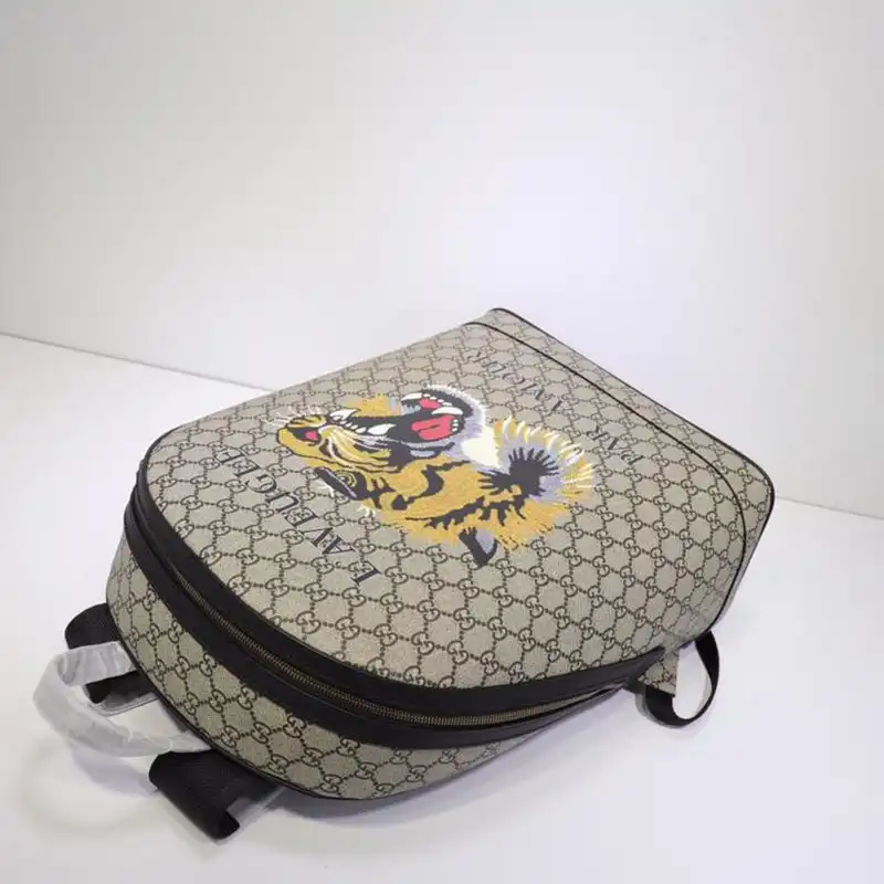 G*u*i backpack 19gm0056
