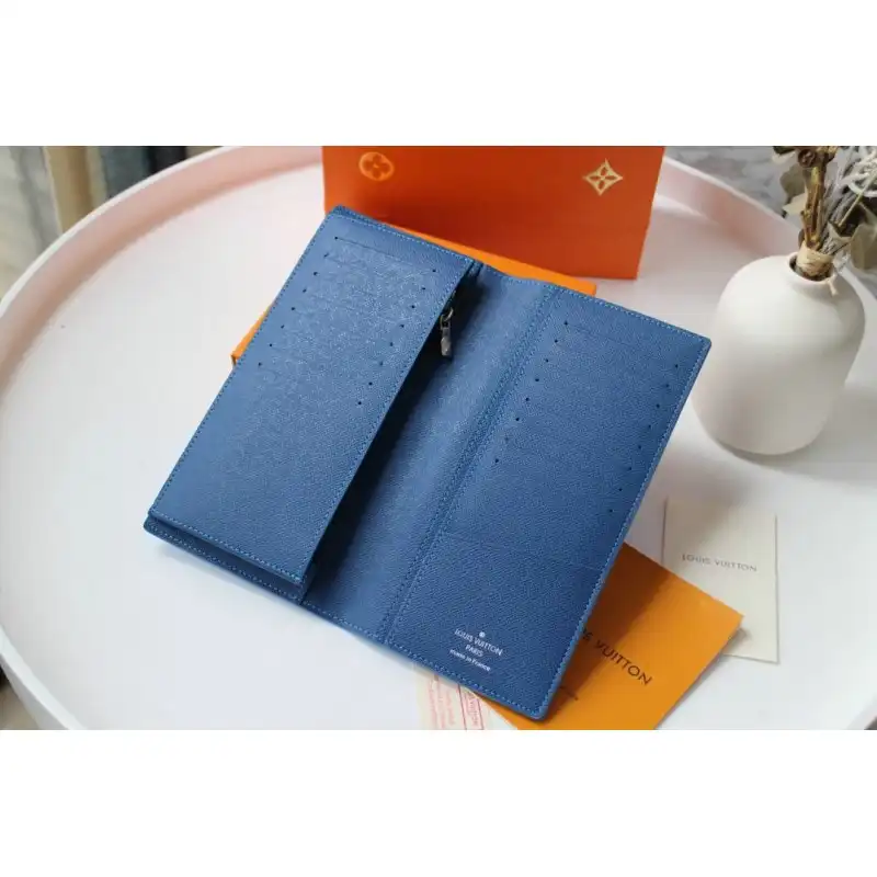 LV Bags 205B570006