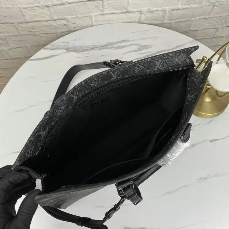 LV Bags 206B570088