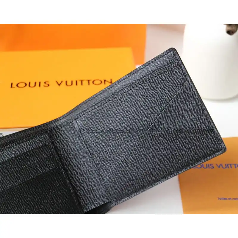 LV Bags 207B570018
