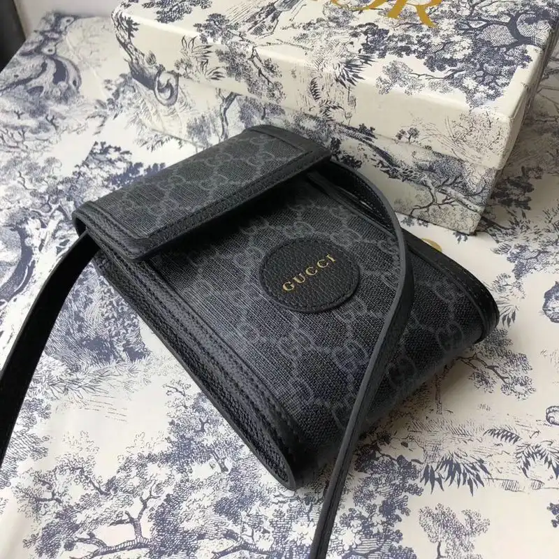 G*u*i bags 208b570059