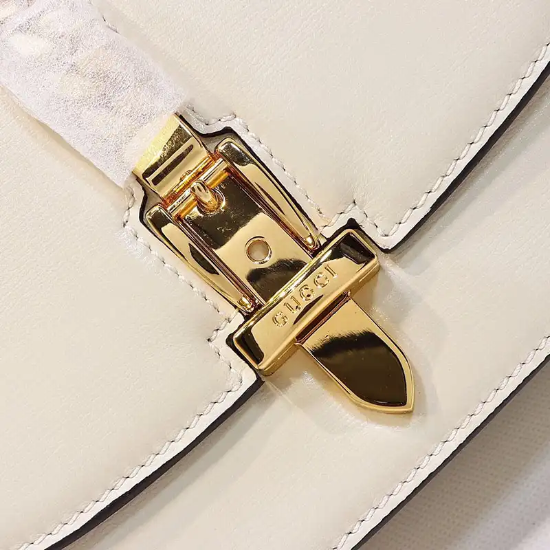 G*u*i bags 208b570146