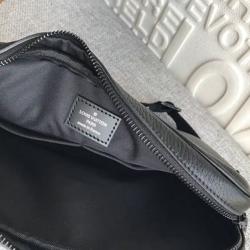 LV Bags 20B570005