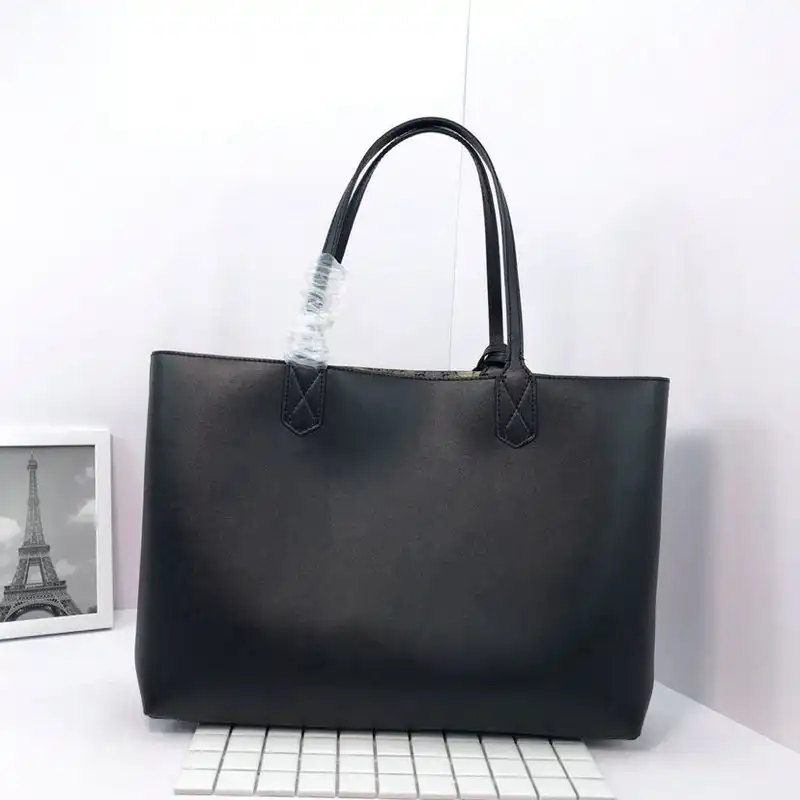 G*u*i bags 20b570074