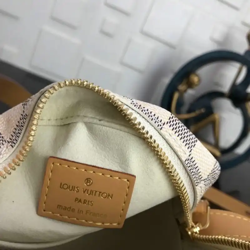 G*u*i bags 20b570081