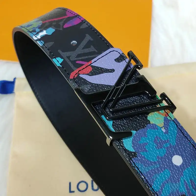 LV Bags 20DJ570137