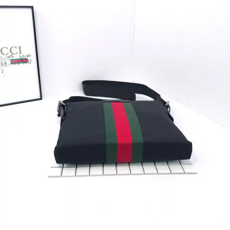 G*u*i bags 20b570170