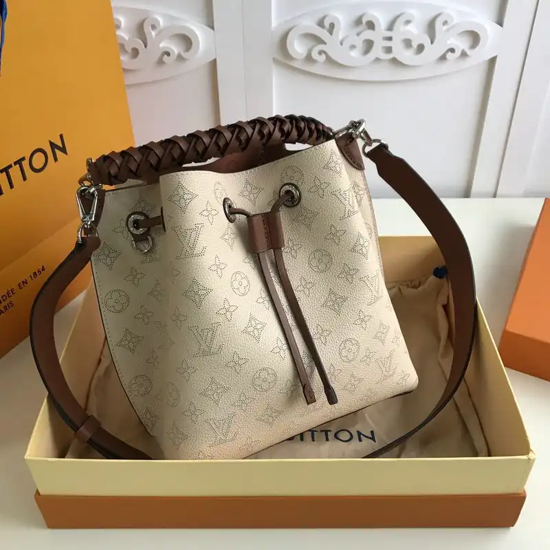 Loewe Bags 20DJ570179