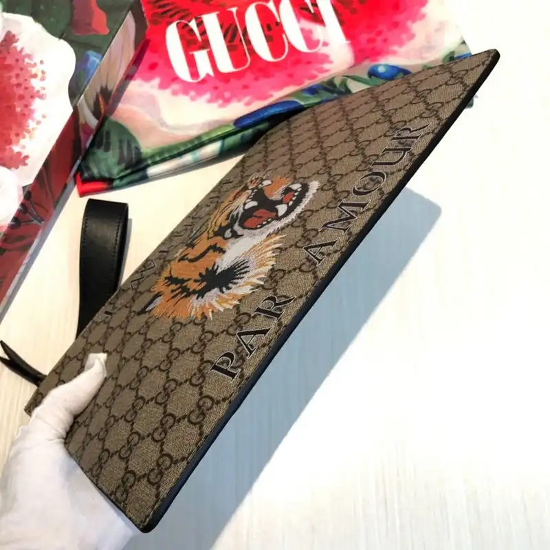 G*u*i bags 20guc0079